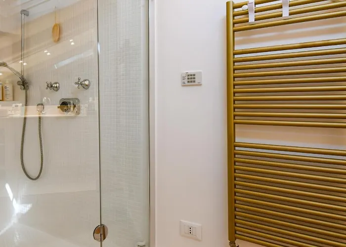 Apartman Glow - By Myhomeincomo Como