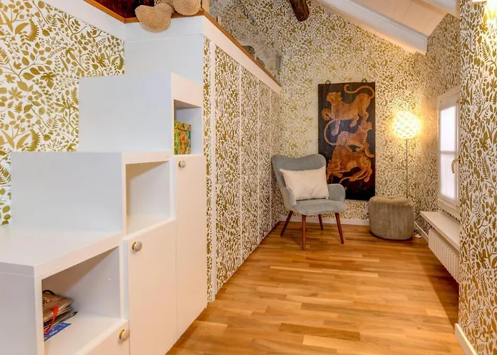Glow - By Myhomeincomo Apartman *